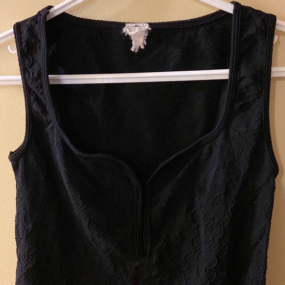 Scala black crinkled lifted design tank top - one size - Picture 5 of 9